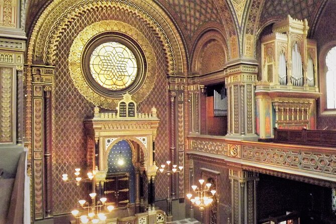 Prague Jewish Town Admission Ticket & Optional Audio Guide - Pinkas Synagogue and the entrance to the cemetery