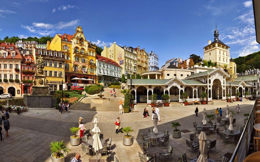 Prague: Karlovy Vary Day Trip with Watchtower and Funicular - Diana Observation Tower and the funicular
