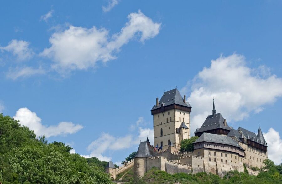 Prague: Karlštejn Castle Guided Tour with Entry Ticket - Why Karlštejn makes a good half-day escape from Prague
