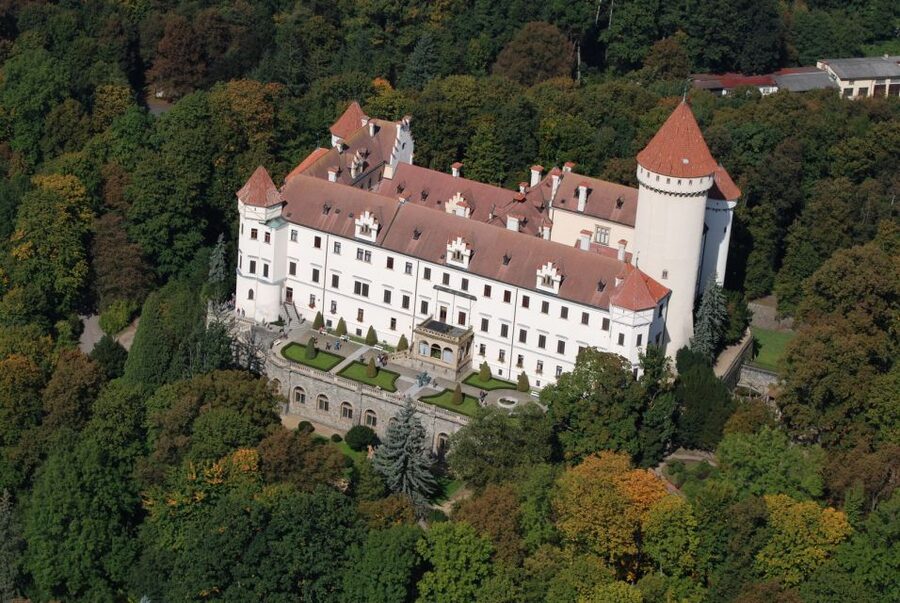 Prague: Karlštejn Castle Guided Tour with Entry Ticket - Leaving Prague by air-conditioned coach
