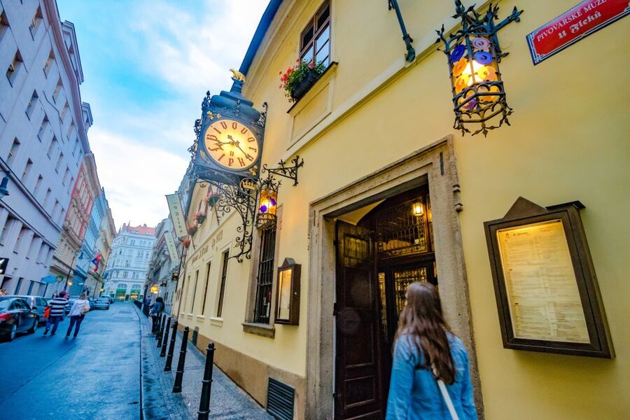 Prague: Legendary Beer Tour with Dinner - Practical details that affect your evening