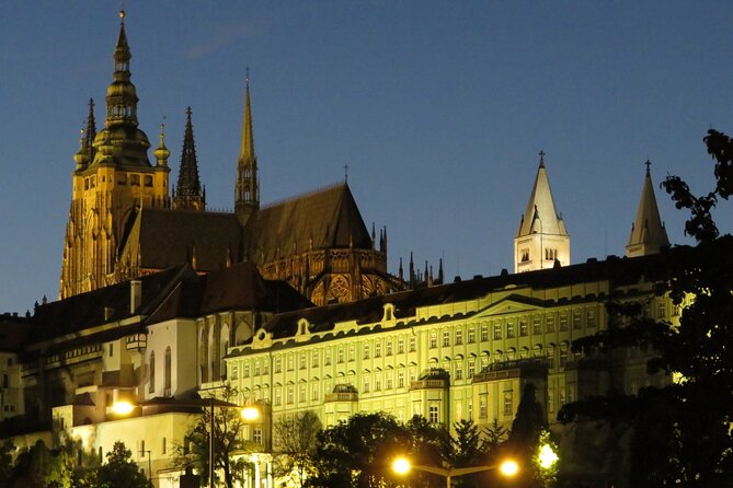 Prague Literary & Historical Tours - Comprehensive Route - Fergus and the Tone of the Experience
