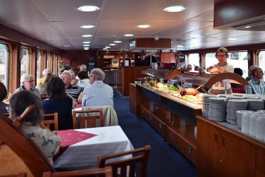 Prague: Lunch Cruise on Vltava River with open Buffet - Charles Bridge from the water