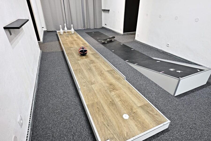Prague: Mazemania Miniature Golf Experience - A Good Place for Groups to Linger