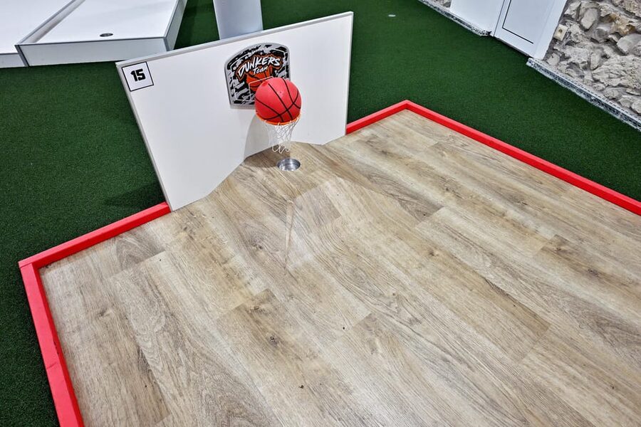 Prague: Mazemania Miniature Golf Experience - Why Families and Friends Will Like It