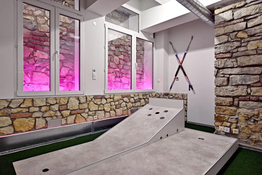 Prague: Mazemania Miniature Golf Experience - Small Drawbacks to Consider