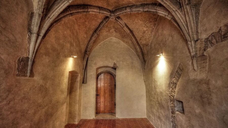 Prague: Medieval Underground Guided Tour - A second Prague beneath the Old Town