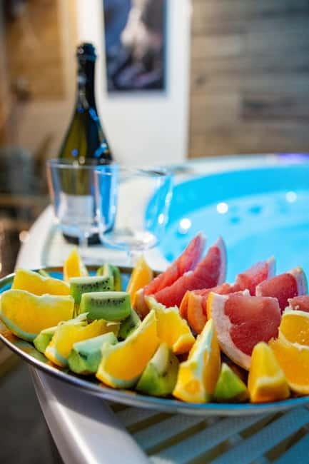 Prague: Modern Private Spa with Jacuzzi and Sauna - Getting there from central Prague
