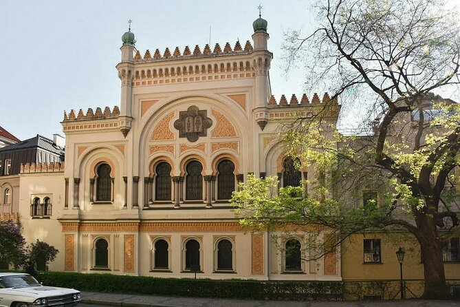 Prague Old Town and Jewish Quarter 90 minutes Guided Tour - Stories make the route more than a photo stop