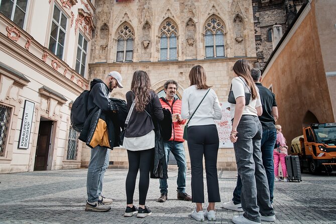 Prague Old Town and Jewish Quarter Walking Tour - Group size, pace, and practical details