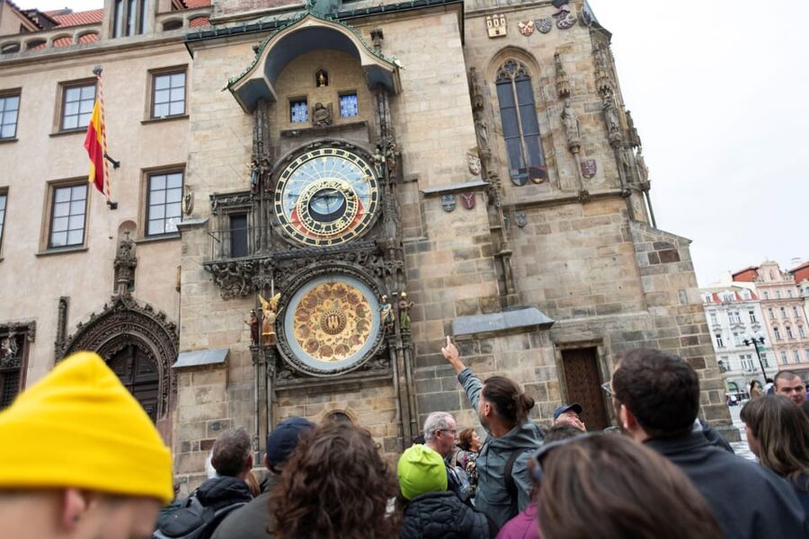 Prague: Old Town, Jewish Quarter & Astro Clock Walking Tour - Key points to know before booking
