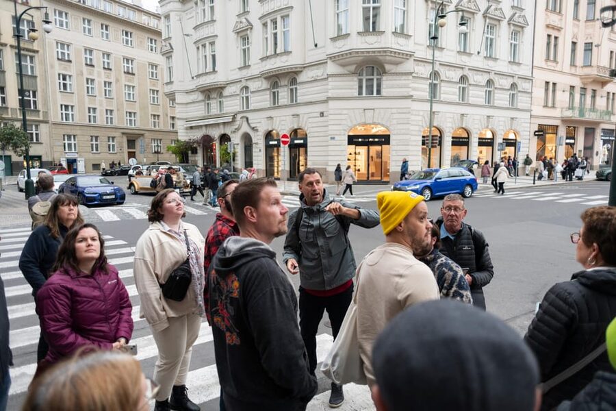 Prague: Old Town, Jewish Quarter & Astro Clock Walking Tour - Walking comfort, timing, and group style