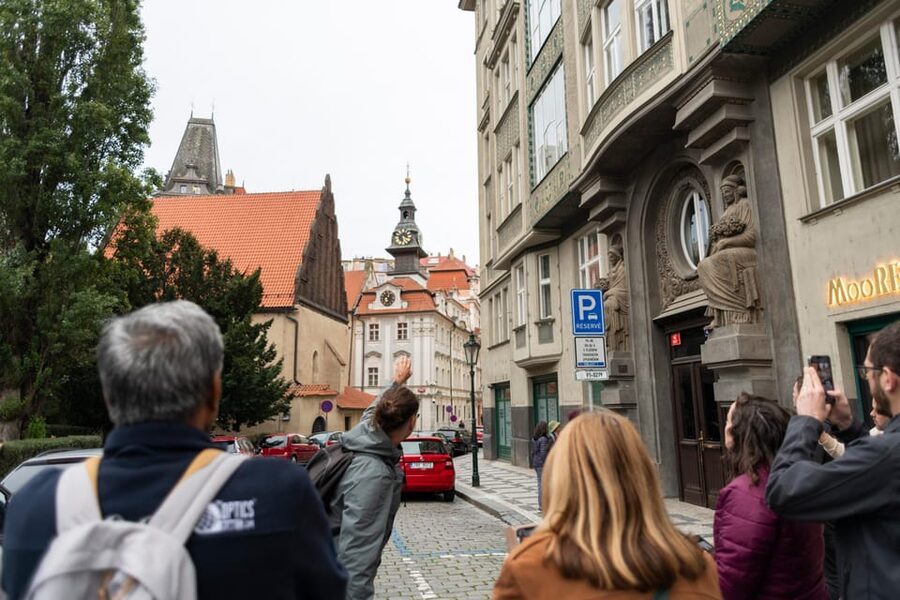 Prague: Old Town, Jewish Quarter & Astro Clock Walking Tour - Starting at Na Příkopě and Wenceslas Square