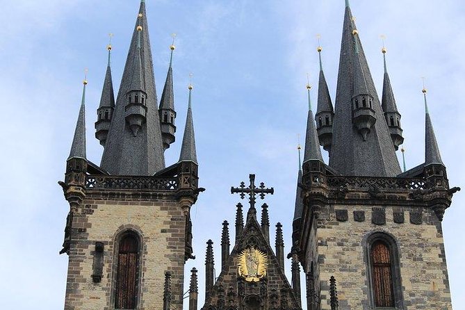 Prague Old Town tour and external Jewish Quarter - What the private format changes