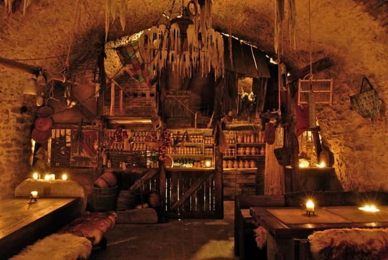 Prague Old Town, Underground and House of Alchemy Tour - Key points at a glance