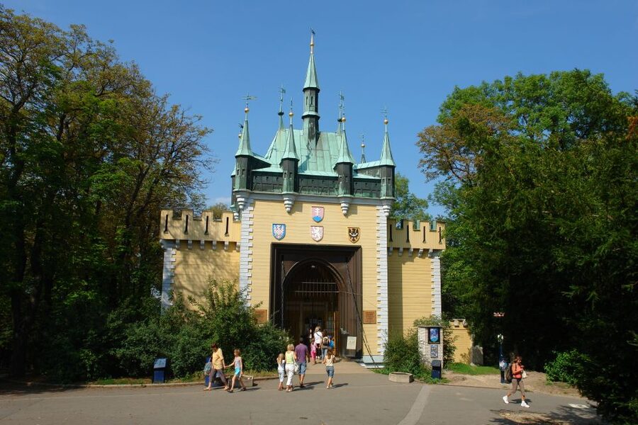 Prague: Petřín Tower and Mirror Maze Entry Ticket - Why Petřín Tower is worth the uphill effort