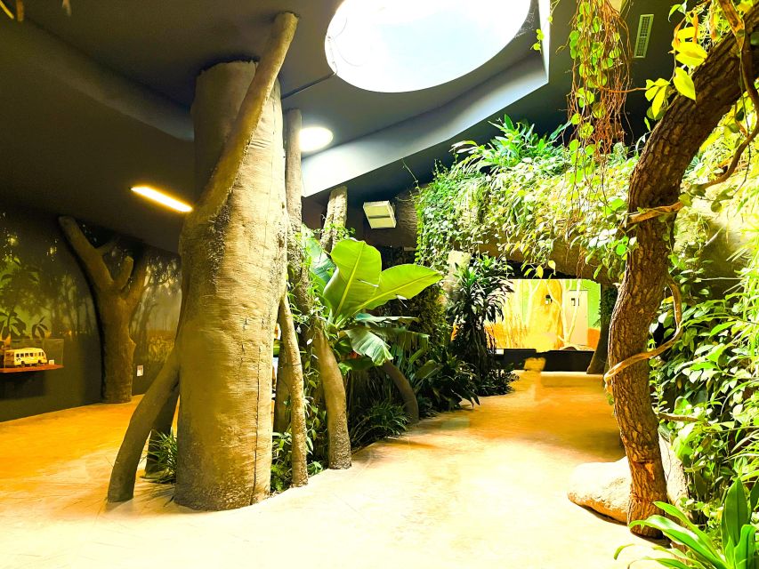 Prague: Prague Zoo Audio Guide with E-Ticket - The pavilions and animal areas