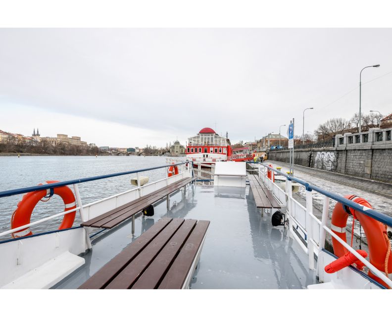 Prague: Private Beer Boat Cruise with Unlimited Beer - Booking details that matter