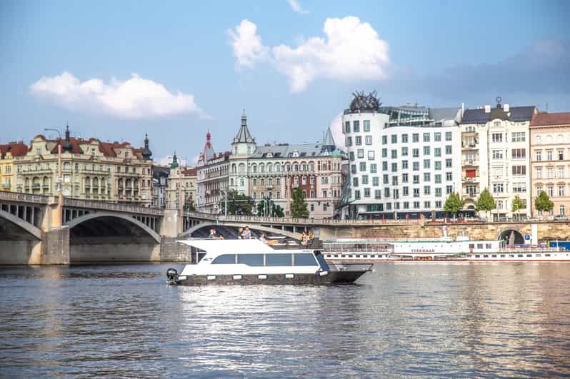 Prague: Private River Cruise with Unlimited Beer or Prosecco - The green and chill route trades monuments for downtime