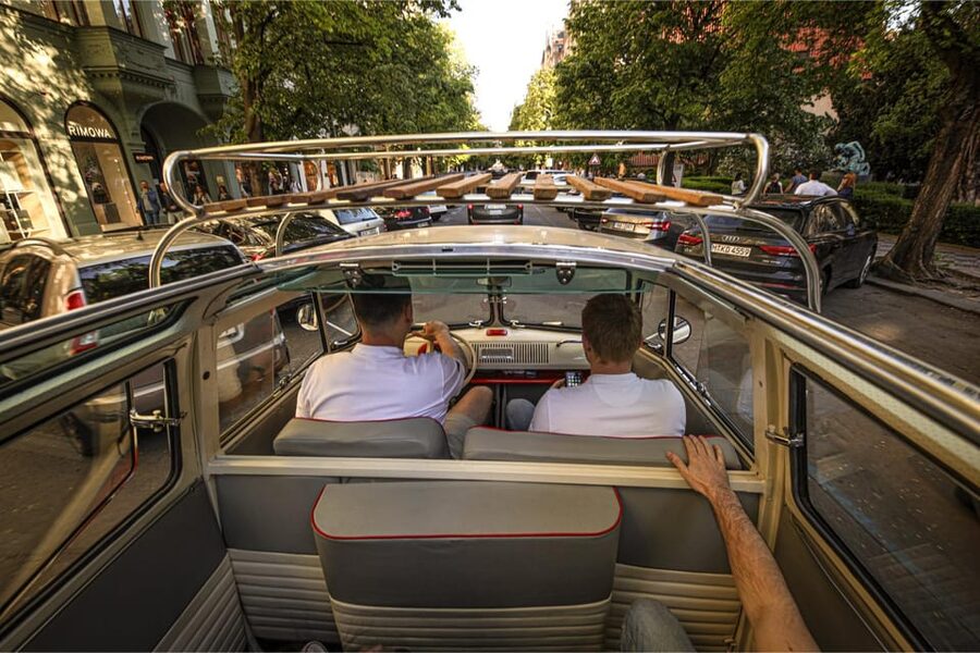 Prague: Private Sightseeing Tour in original VW Samba bus - Who will enjoy this most