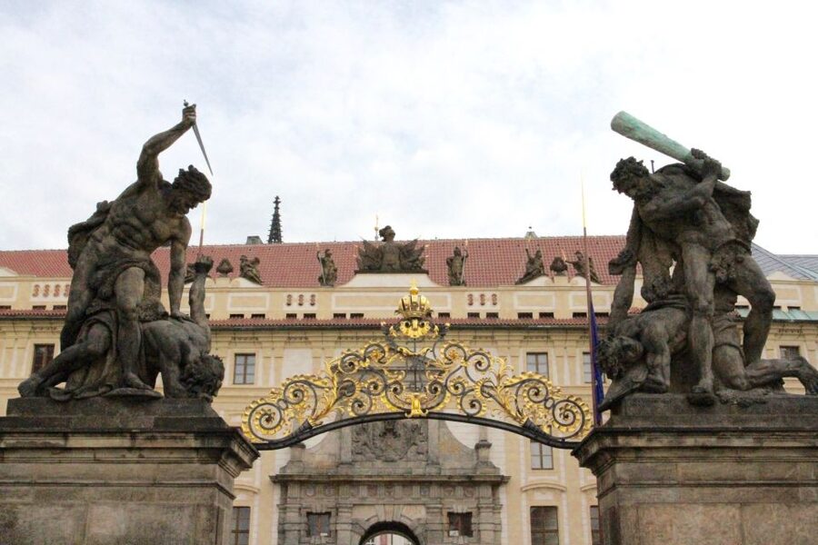Prague: Private Tour of the Prague Castle Grounds - Key points at a glance