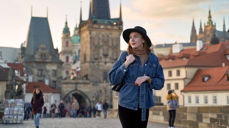 Prague: Professional Photoshoot at Charles Bridge - Rain, rescheduling, and the importance of flexibility