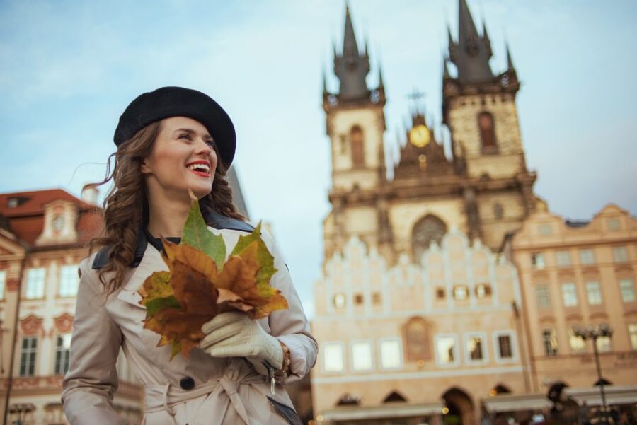 Prague: Professional Photoshoot in the Old Town - Why a Prague Old Town photoshoot works