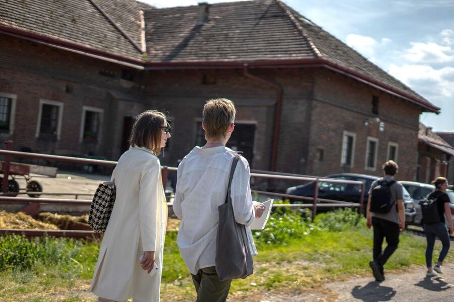 Prague: Psychiatric Hospital and Abandoned Cemetery Tour - Is the $32 price fair?