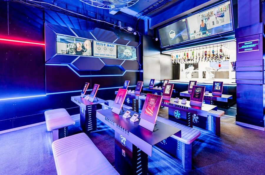Prague: Robotic Bar Entry with a Drink Included - When to visit and how long to allow