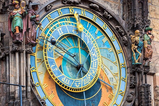 Prague´s Old Town, Jewish Quarter and Charles Bridge Private Tour - Cubism, Mozart, and the city’s intellectual center