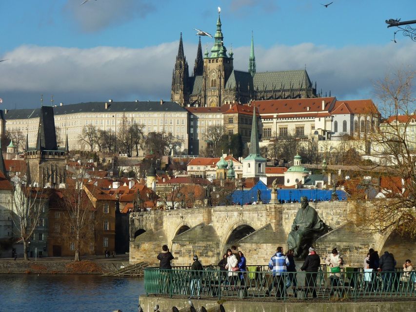 Prague Sightseeing Tour with Lunch - Prague Castle and the story of power