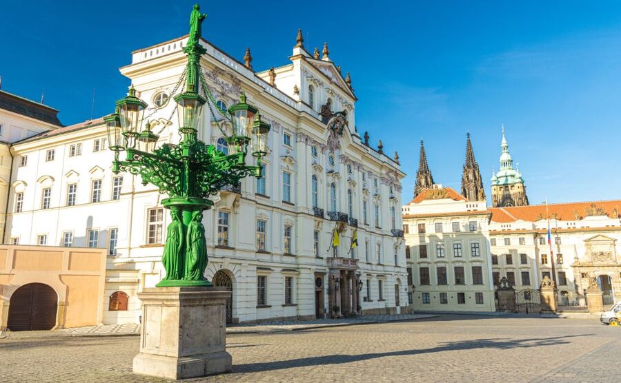 Prague: Skip-the-line Strahov Monastery and Library Tour - Guide quality and language choices