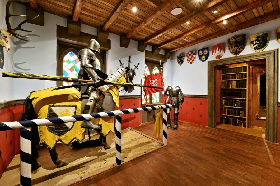 Prague: Story of Prague Immersive Museum Experience - Making the visit run smoothly