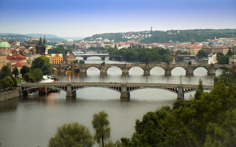 Prague: Stunning Viewpoints, Castle, City & Park Bike Tour - Practical Tips Before You Ride