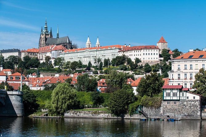 Prague Super Saver: Lobkowicz Palace Concert plus Lobkowicz Palace Museum Entrance Ticket - A concert inside Prague Castle