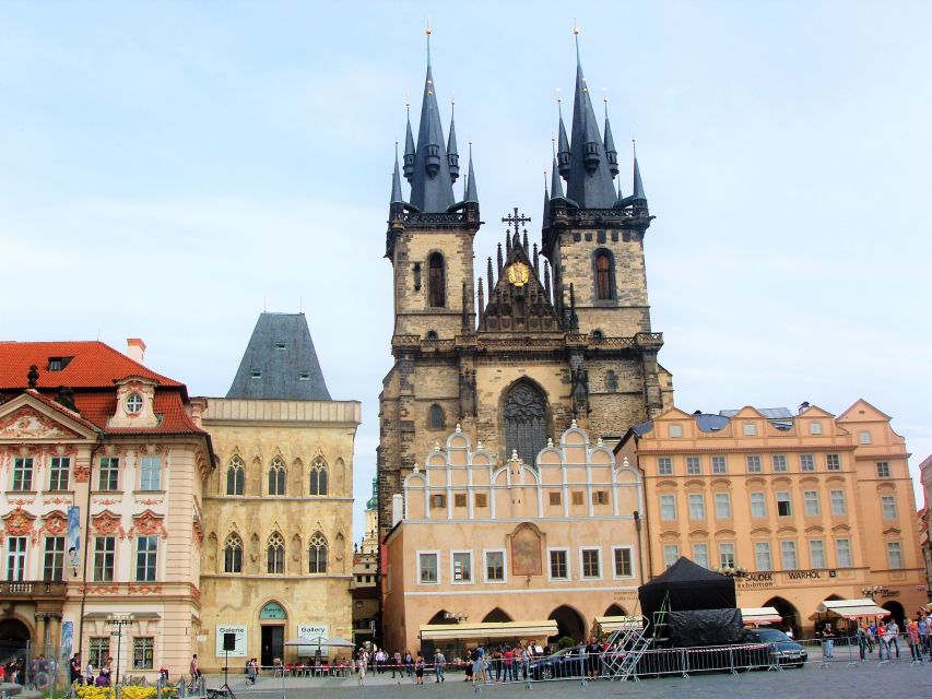 Prague: Tailored Sightseeing Tour in French - Starting at Your Hotel or Prague’s Old Town Square