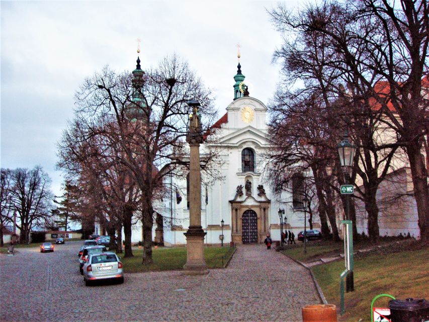 Prague: Tailored Sightseeing Tour in French - A Walking Tour Built Around Prague’s Compact Center