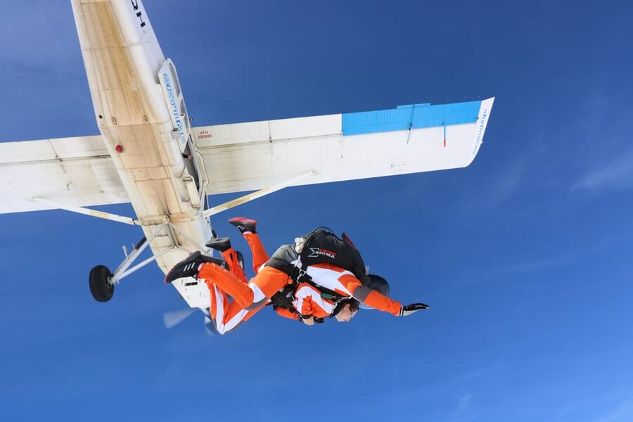 Prague: Tandem Skydiving 14,000ft over Prague with Transfers - Seven quiet minutes under the parachute