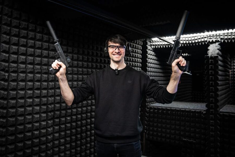 Prague: Target Gun Shooting Experience with Hotel Pickup - Key points to know before booking