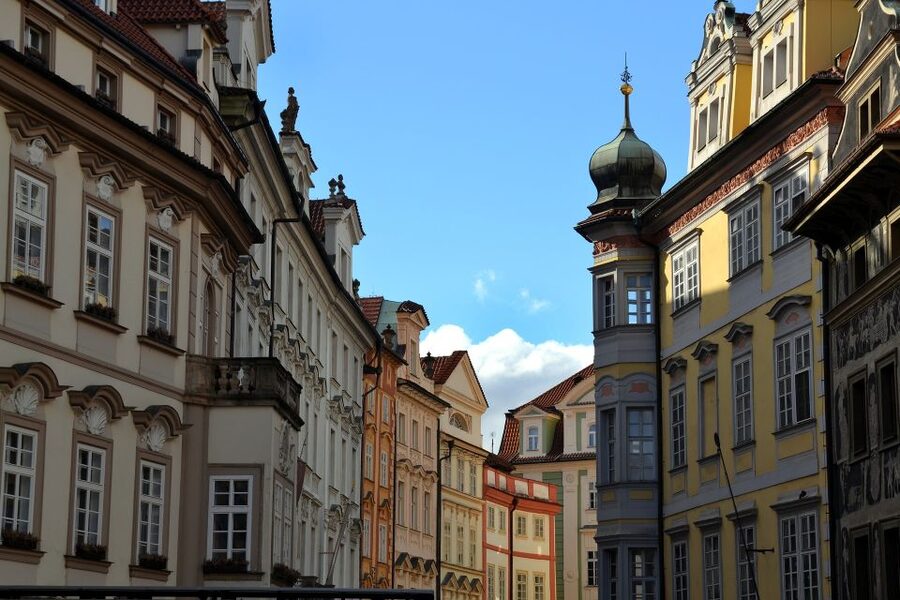 Prague Tour in Spanish - Who will get the most from this tour?