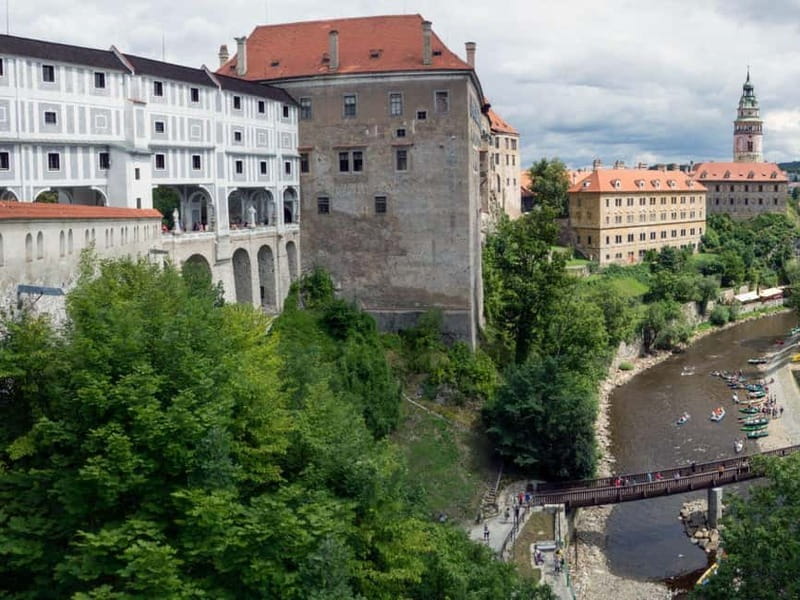 Prague: Transfer to Vienna via fabulous Cesky Krumlov - A second guided look and time to wander