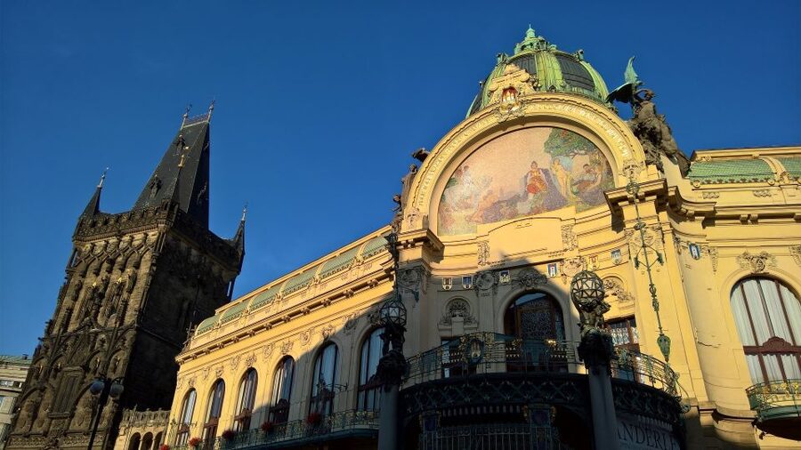 Prague: Vintage Car Ride and Walking Tour - Prague Castle begins the walking route