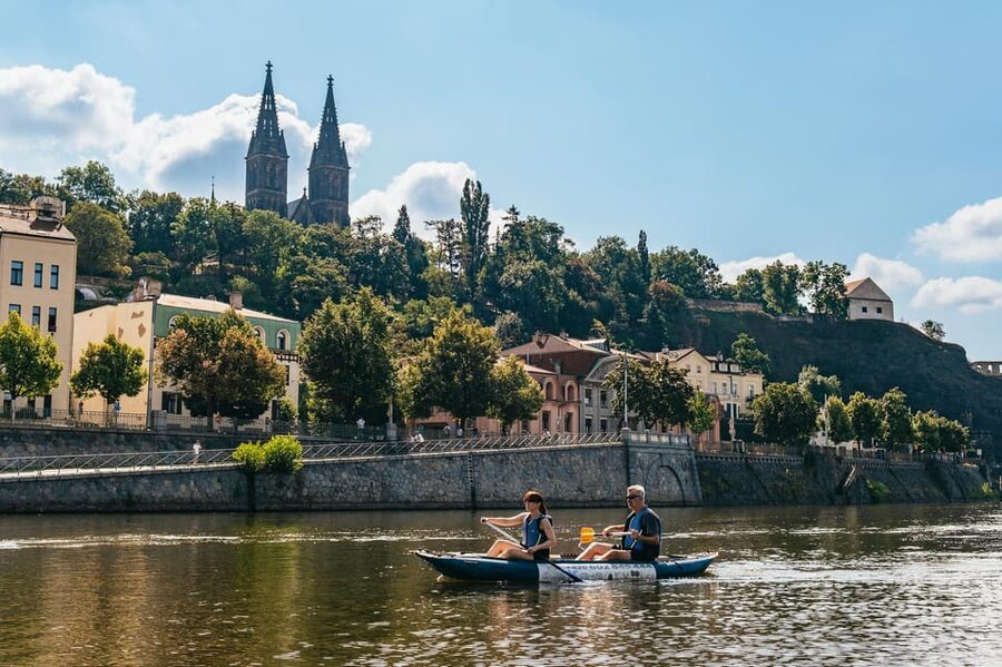 Prague: Vltava River Guided Canoeing Tour - Why a canoe gives you a better look at Prague