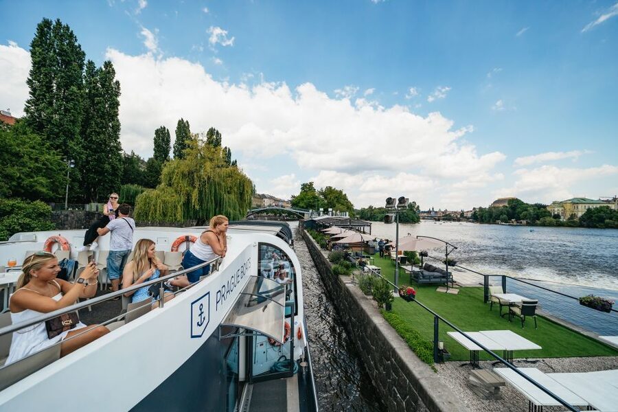 Prague: Vltava River Lunch Cruise in an Open-Top Glass Boat - A Czech aperitif before the city begins