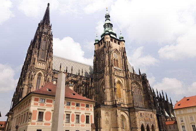 Prague Walking Tour with River Boat Cruise and Lunch - 6 hours - Seeing Prague from the Vltava