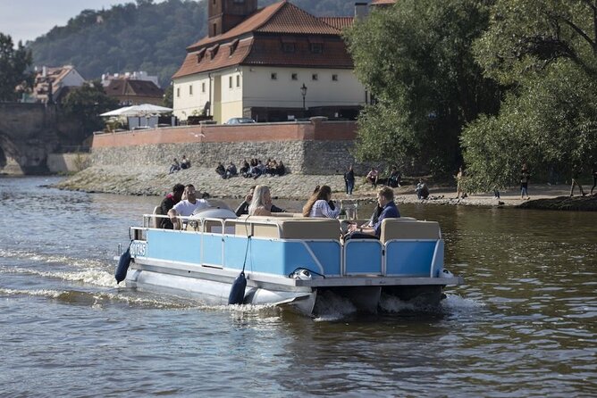 Private Boat Cruise With Unlimited Beer - What the unlimited beer adds