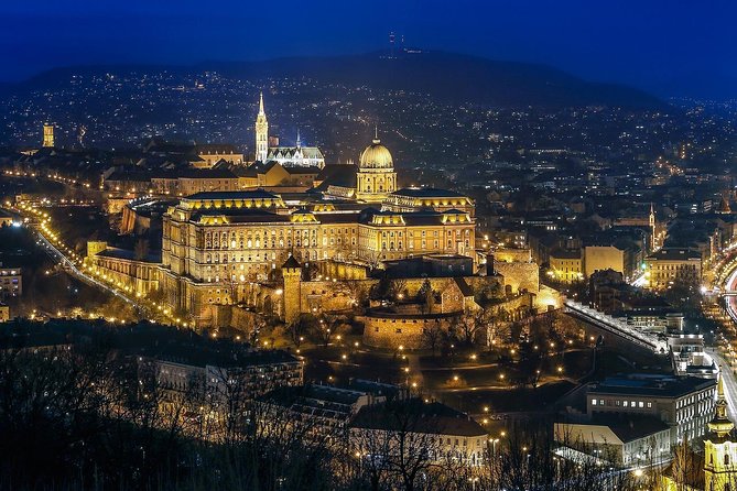 Private Car Transfer from Prague to Budapest with 2 Hour Stop - Who should book this transfer?