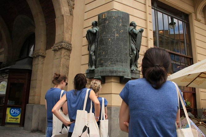 Private city discovery tour - A Historical Treasure Hunt - The best format for families