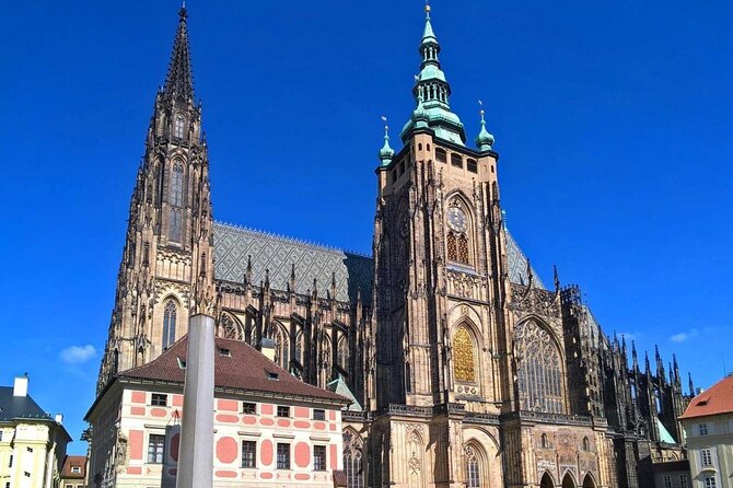 Private Custom Tour: Half-Day Tour of Prague Castle and Old Town - Old Town Square: Prague’s historical stage
