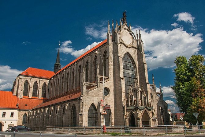 Private Day Trip to Kutna Hora From Prague by car - What the $178.03 price really buys you